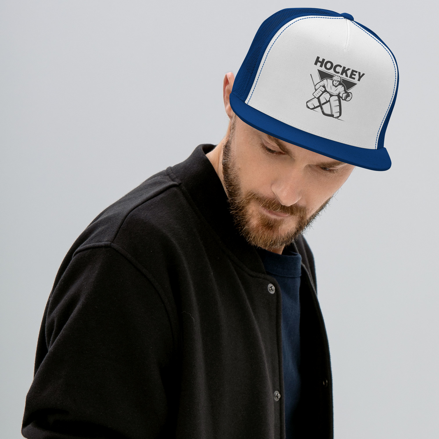 Hockey Goalie Trucker Cap• 47 % Baumwolle, 28 % Nylon, 25 % Polyester
• Strukturiertes, fünf-teiliges, hohes Profil
• Flacher Schirm 
• Snapback-Verschluss
• Kopfumpfang: 53,3 cm–60 cm (21⅝ Hockey Goalie Trucker Cap